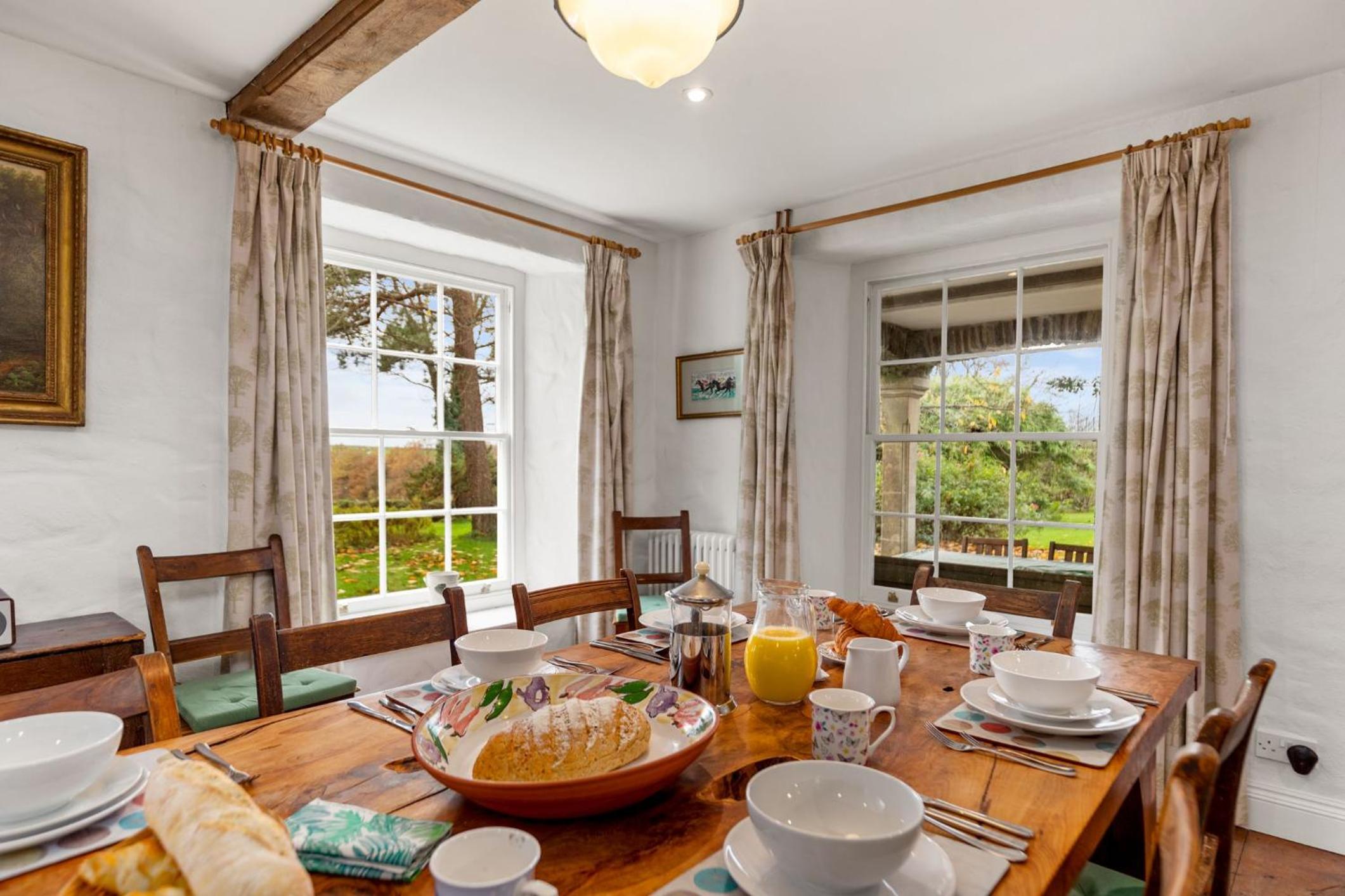 Middlelands - A stunning country house with beautiful gardens in rural Pembrokeshire yet close to coast