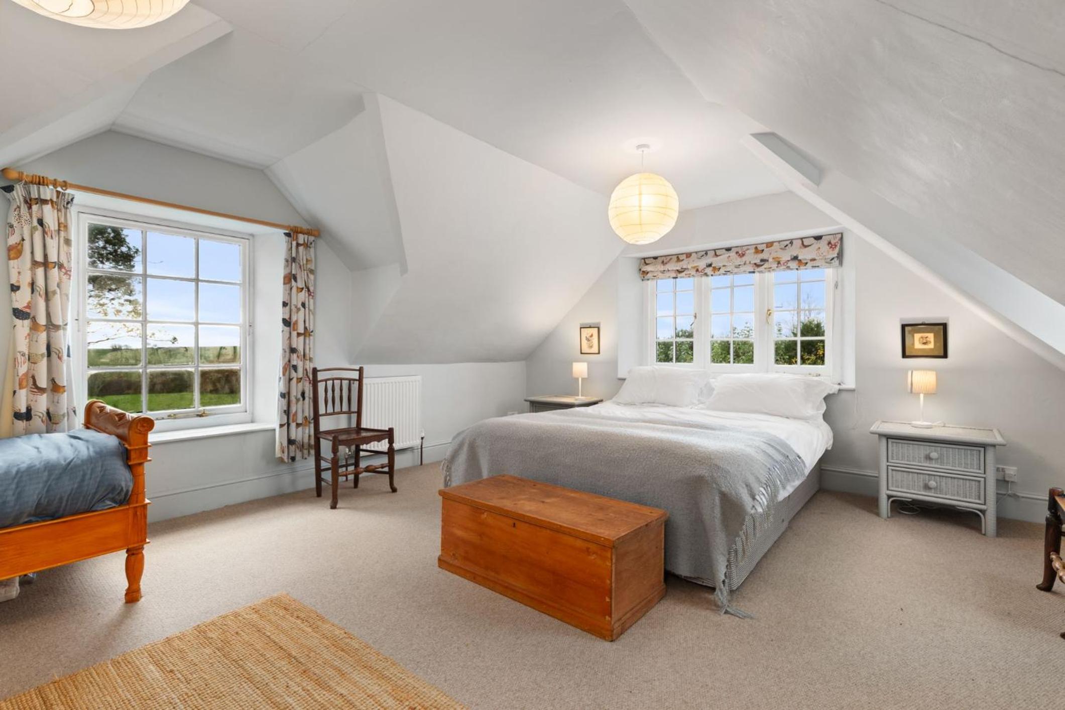 Middlelands - A stunning country house with beautiful gardens in rural Pembrokeshire yet close to coast
