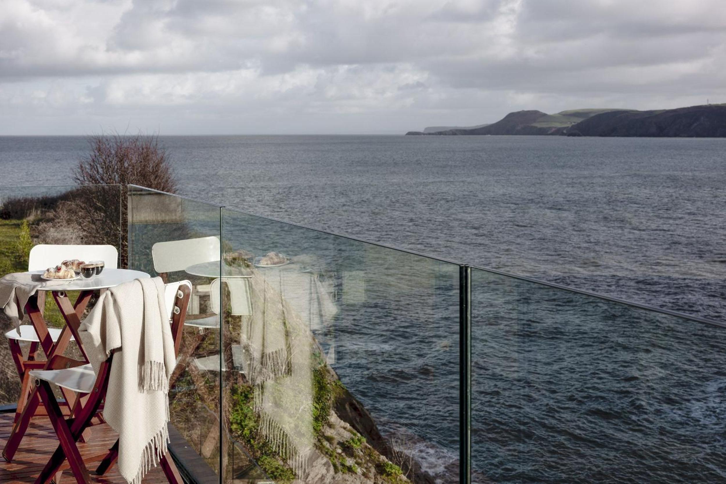Edge House