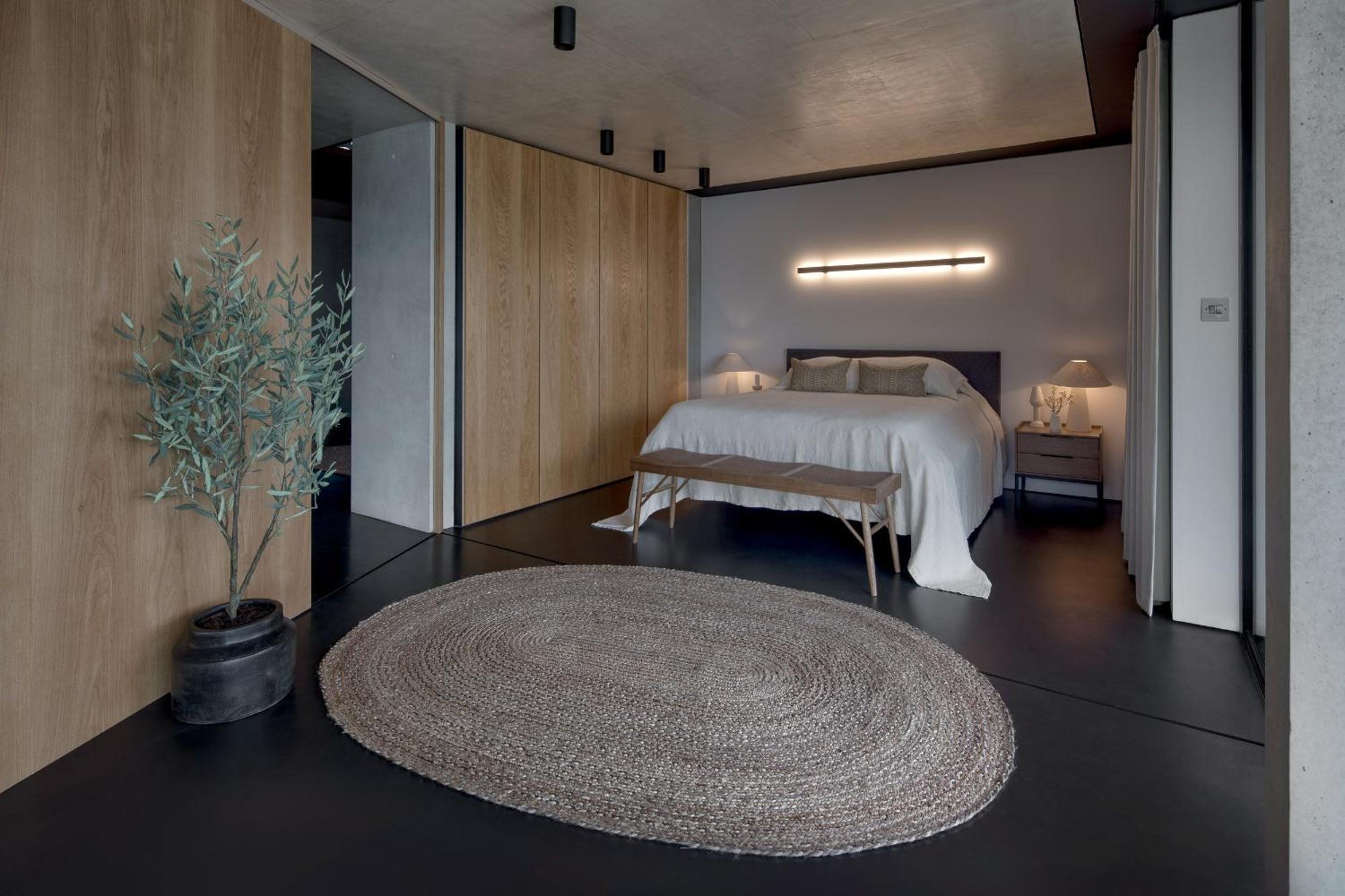 Edge House