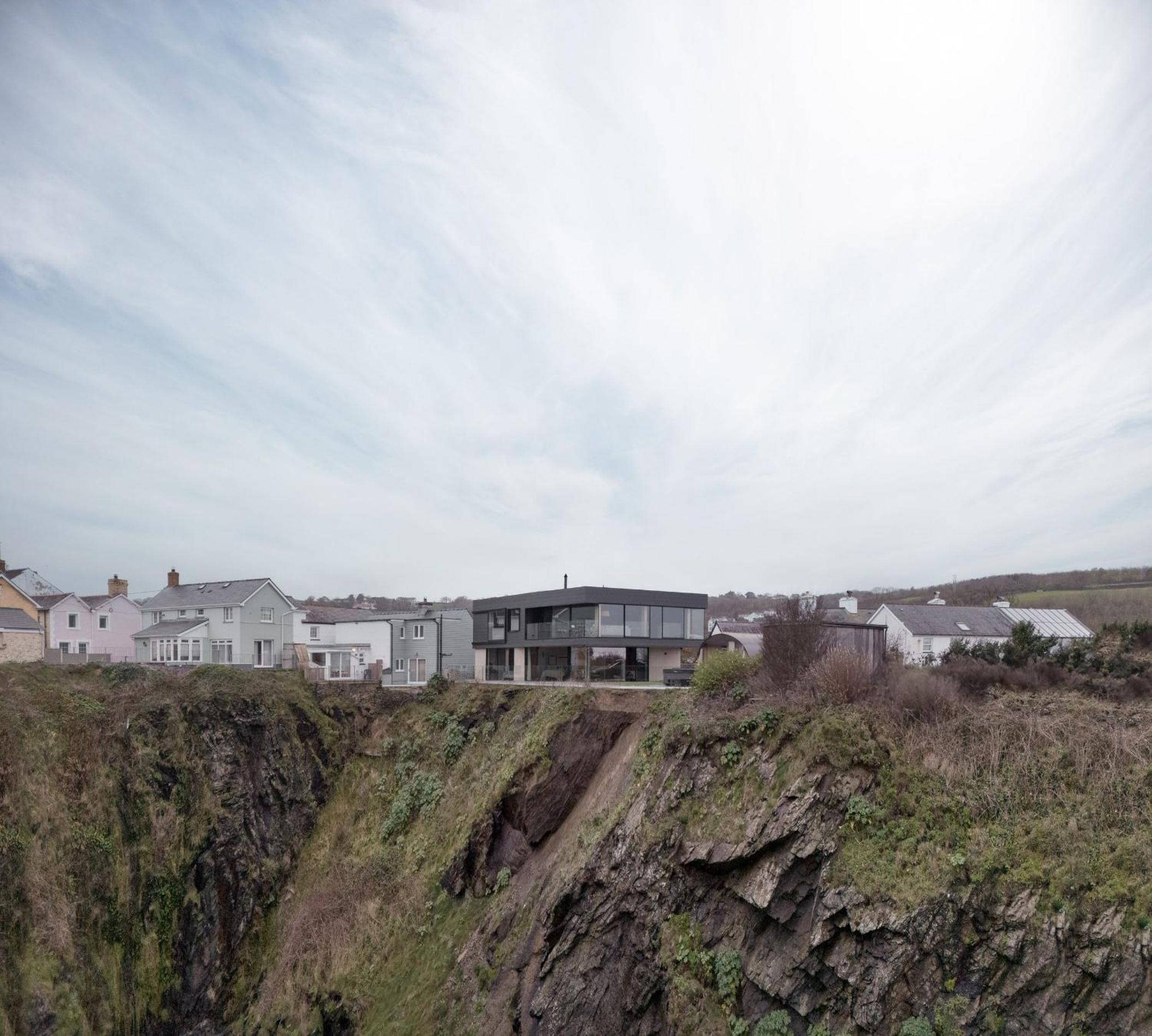 Edge House