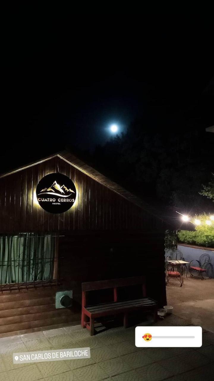Cuatro Cerros Hostel