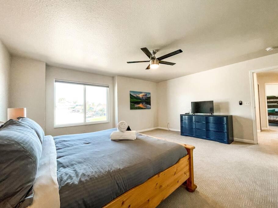 Trailside Getaway / mins to ft. carson/airport view 3