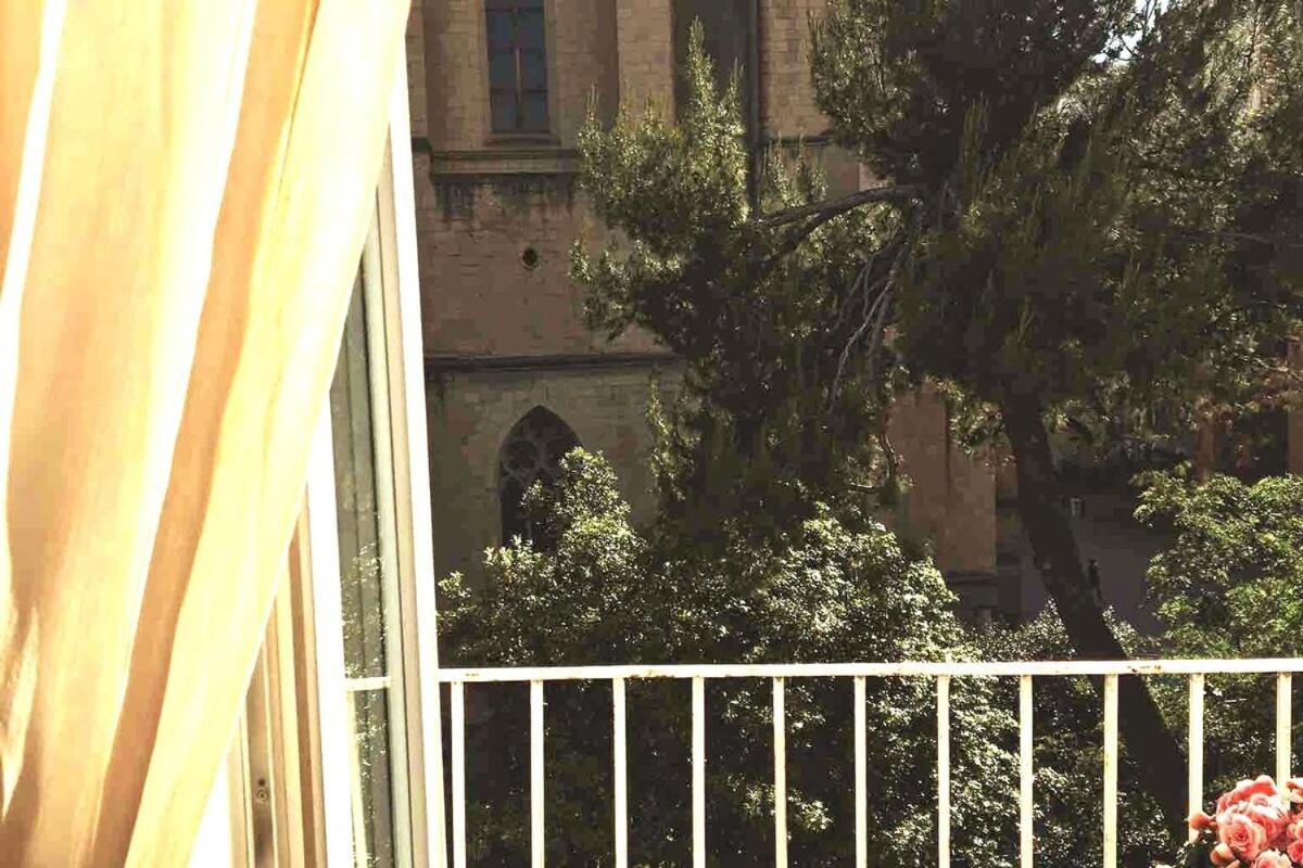 MARIA ROSARIA A SANTA CHIARA Spaccanapoli
