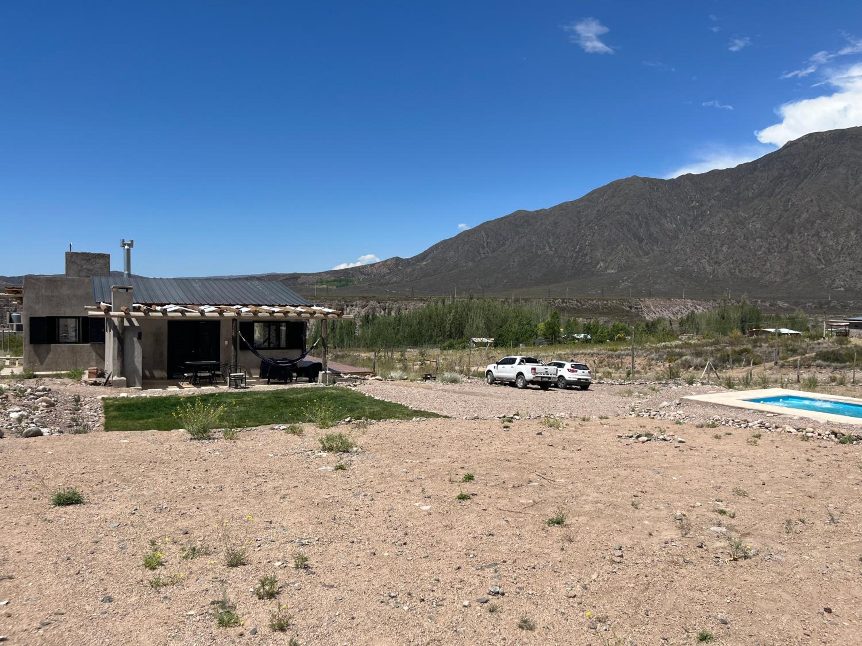 Wabi sabi, casita de montaña con pileta
