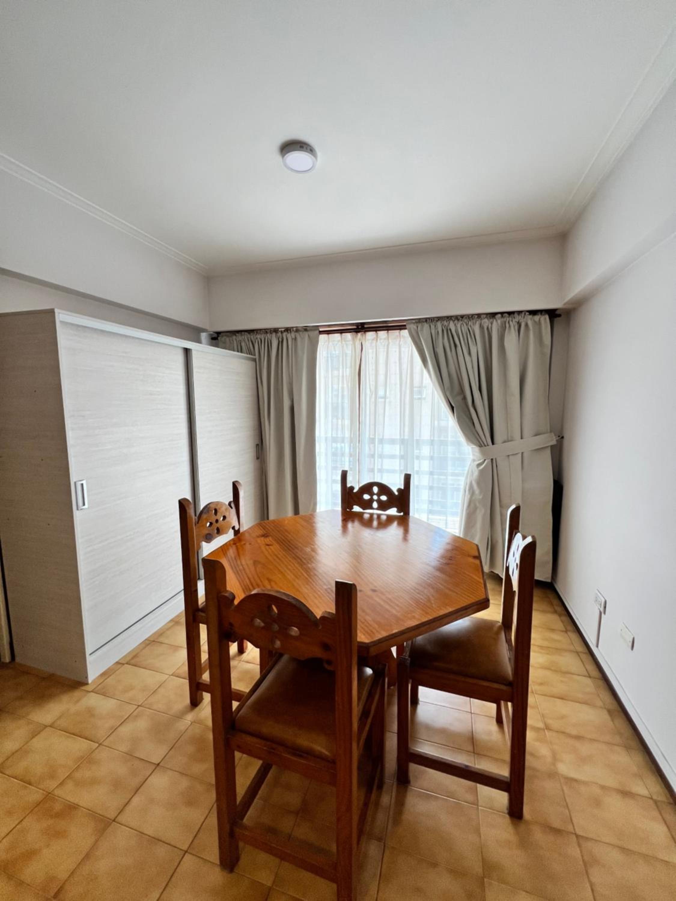 Depto zona Paseo Aldrey 1 amb