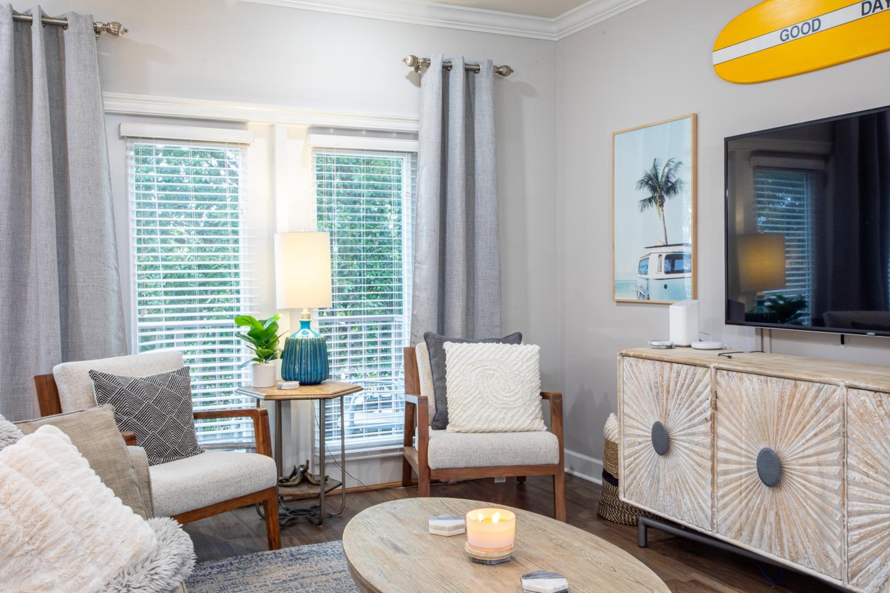Lux Beatles themed beach home, 5 min WALK to Beach + Golf Cart, Dog Friendly! view 3