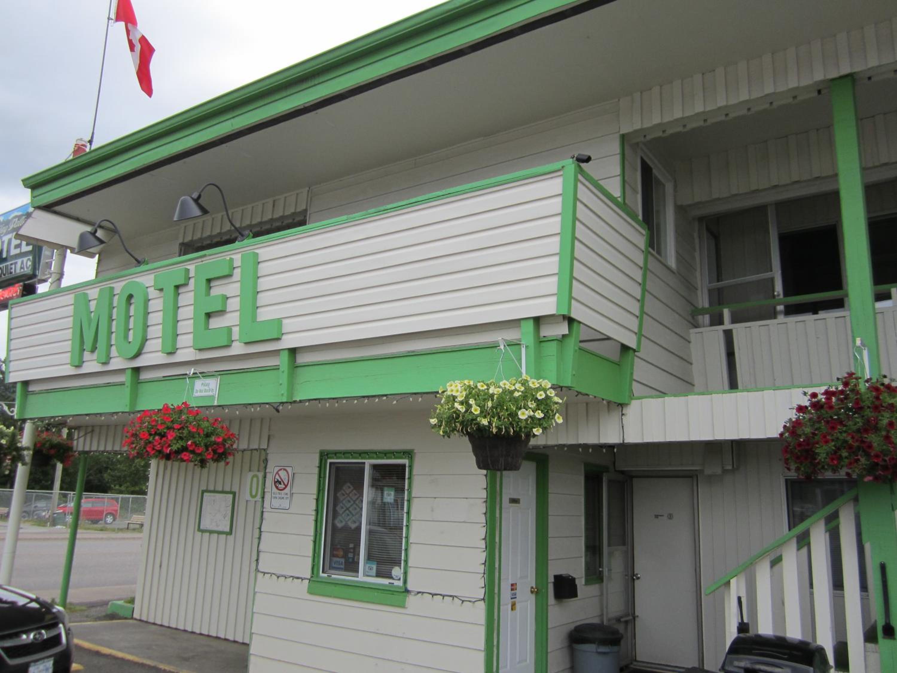 Bulkley Valley Motel view 5