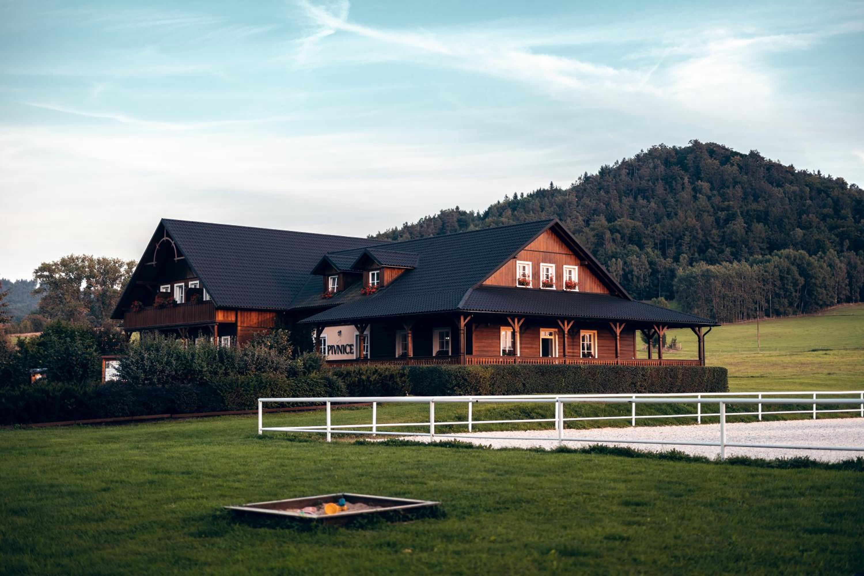 Apartmány nad stájemi - Jítravský Dvorec view 4