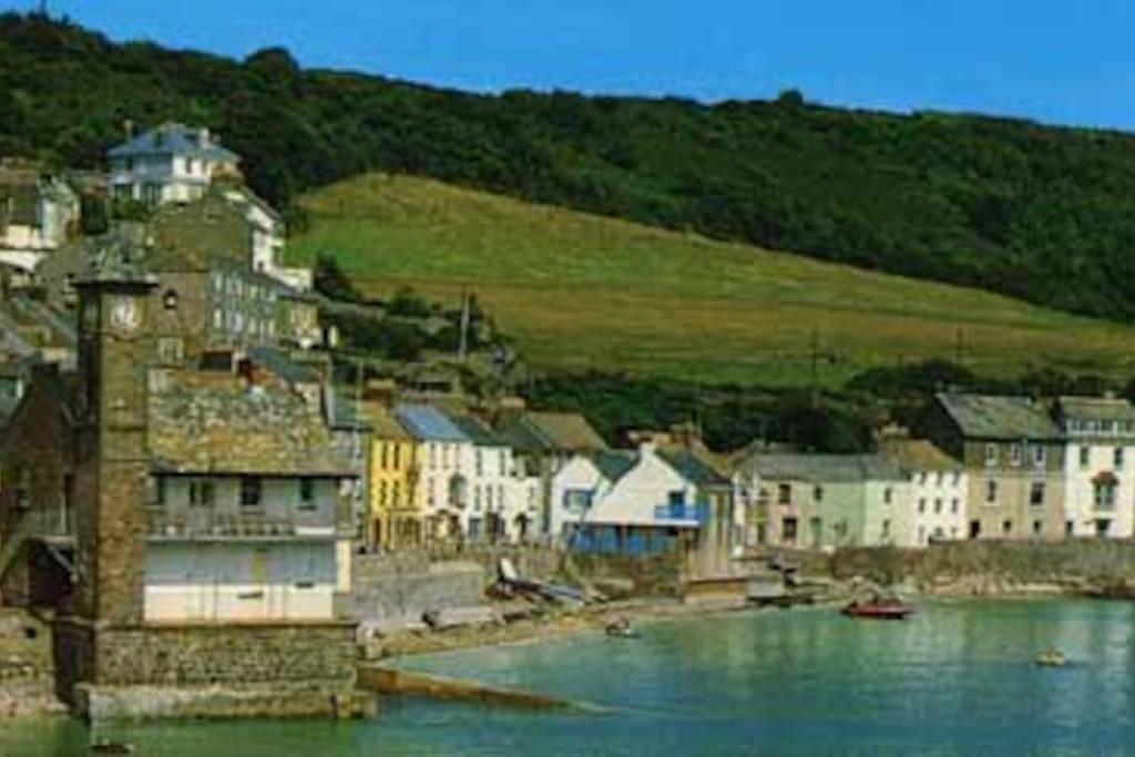 Beach House Cawsand