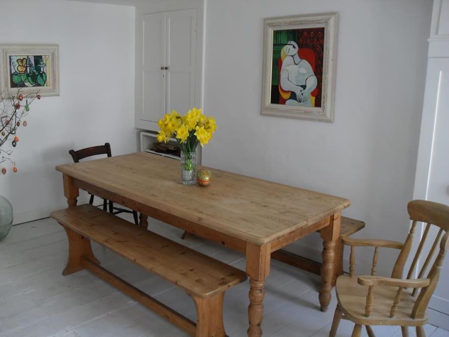 Beach House Cawsand