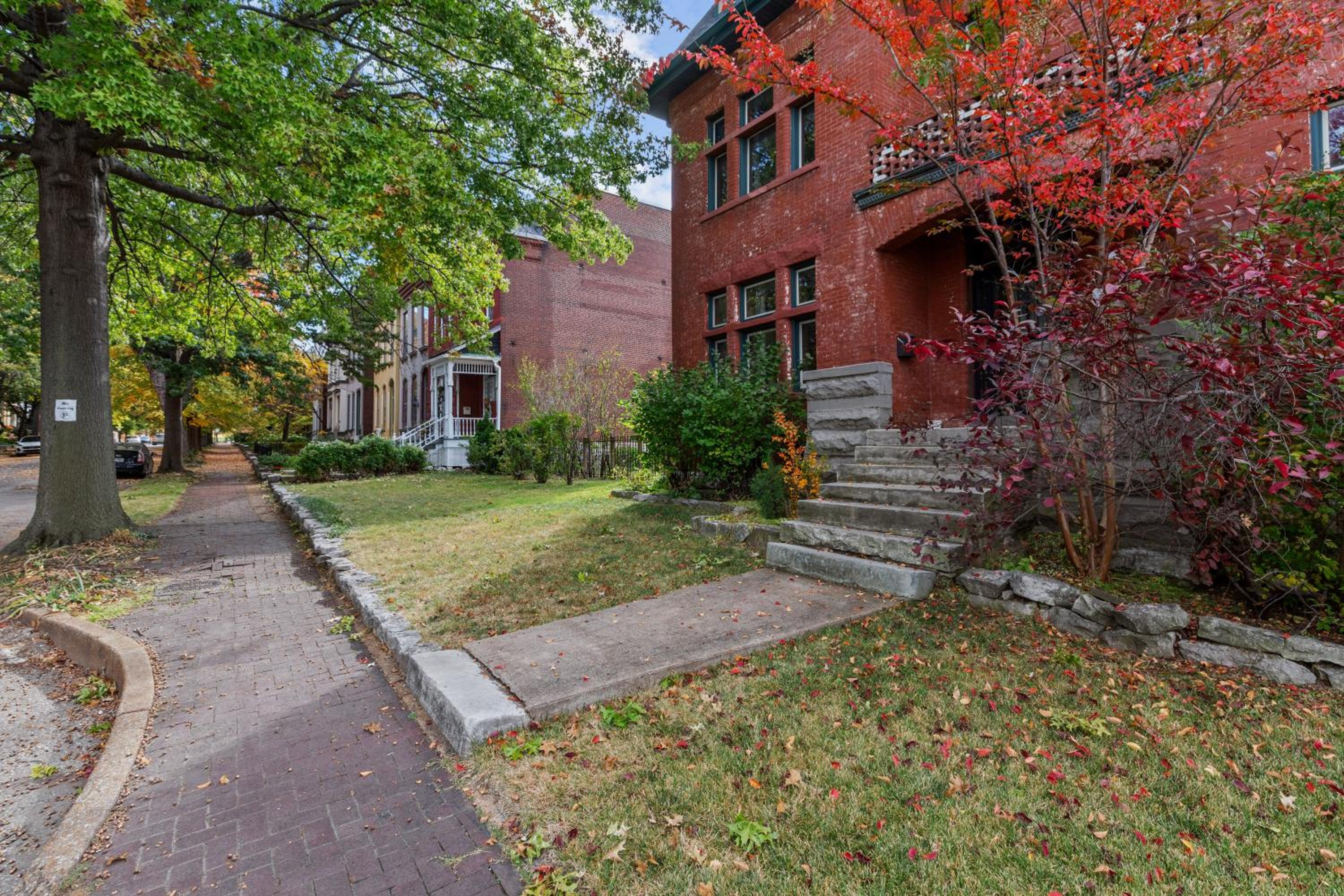 The Marquis Manor | JZ Vacation Rentals view 2