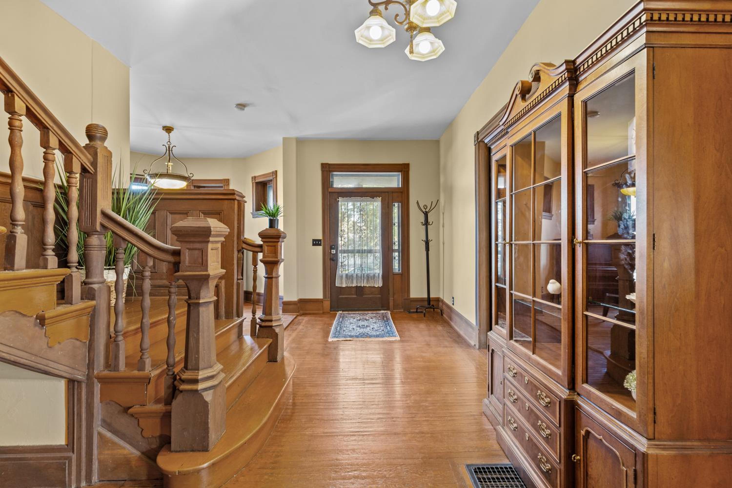 The Marquis Manor | JZ Vacation Rentals view 3