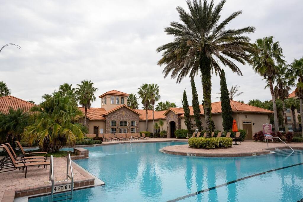 Tuscana Resort 3 BR near Disney view 4