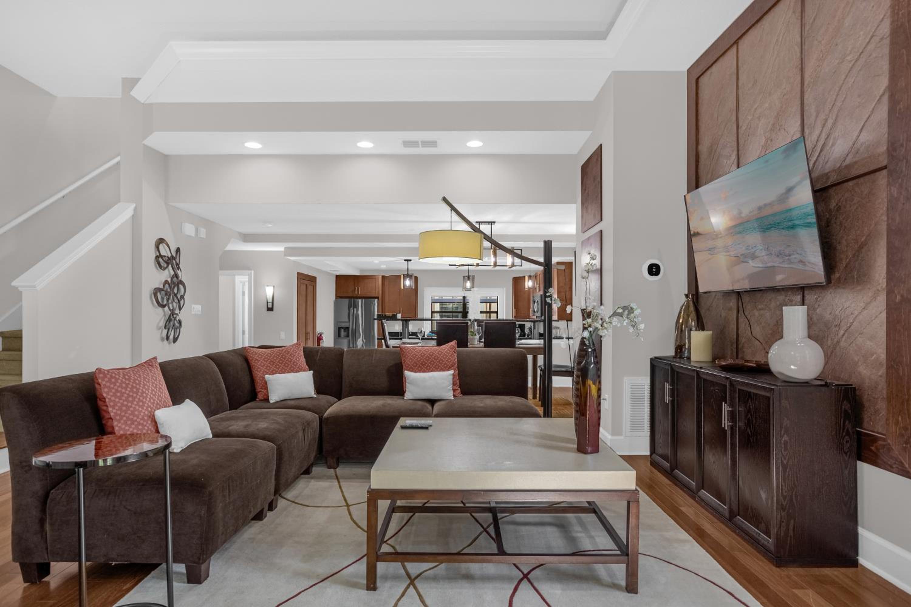 Luxurious Townhome - 5 minutes from Disney