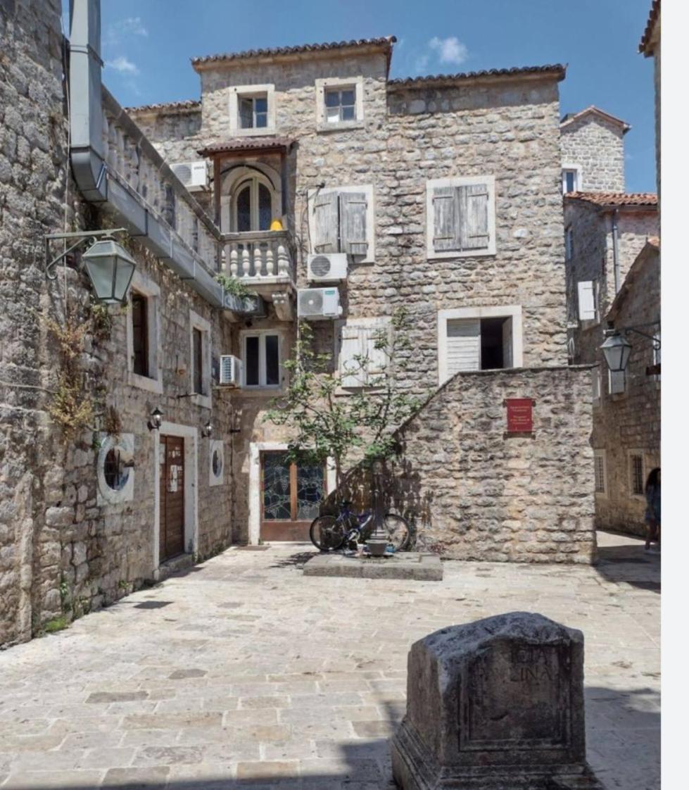 Budva OLD TOWN 4 apartment view 3