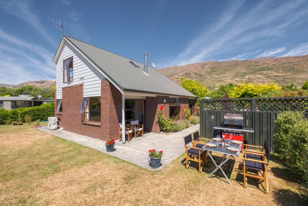 Wanaka Tranquility - Wanaka Holiday Home
