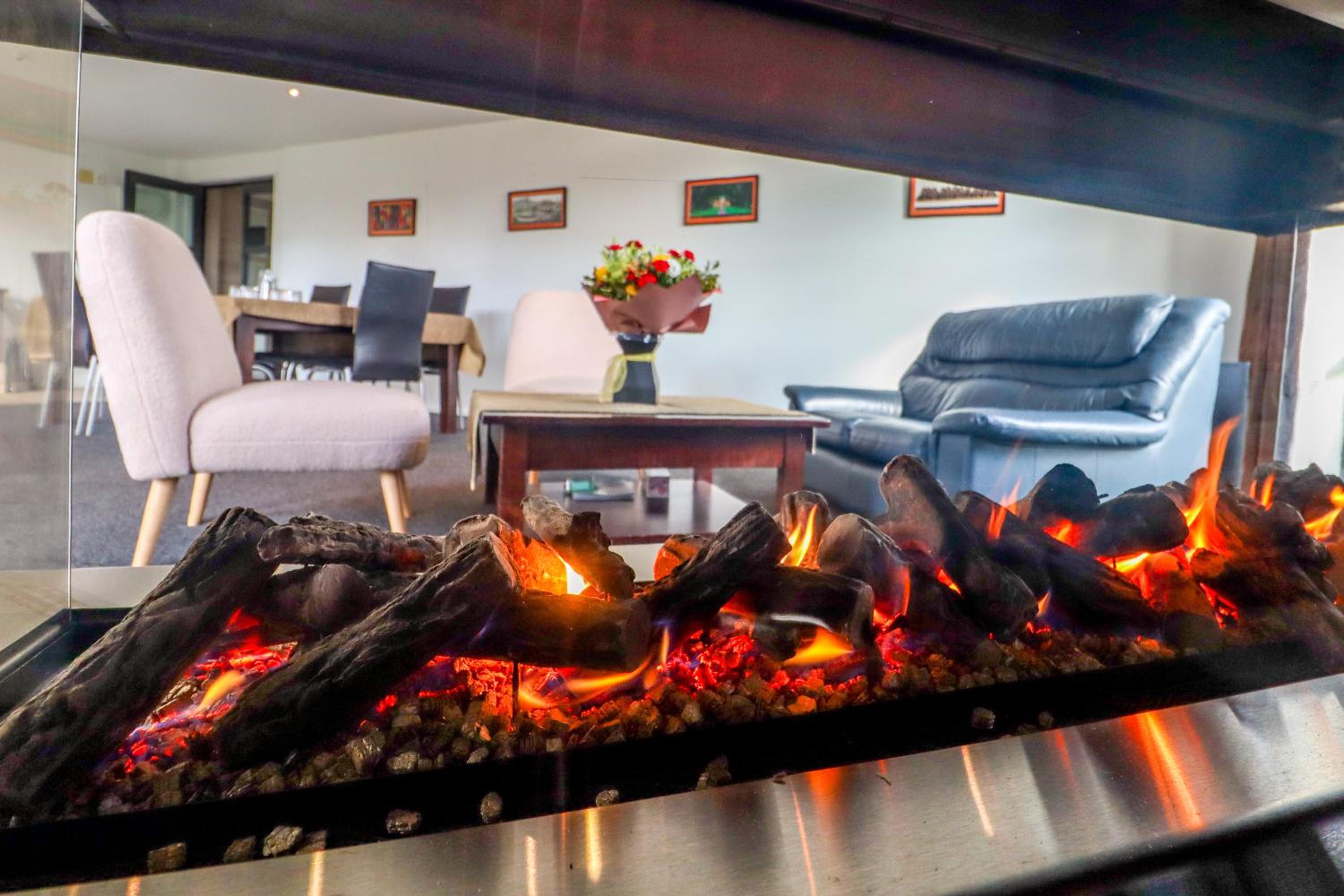 Coleraine Suites & Apartments