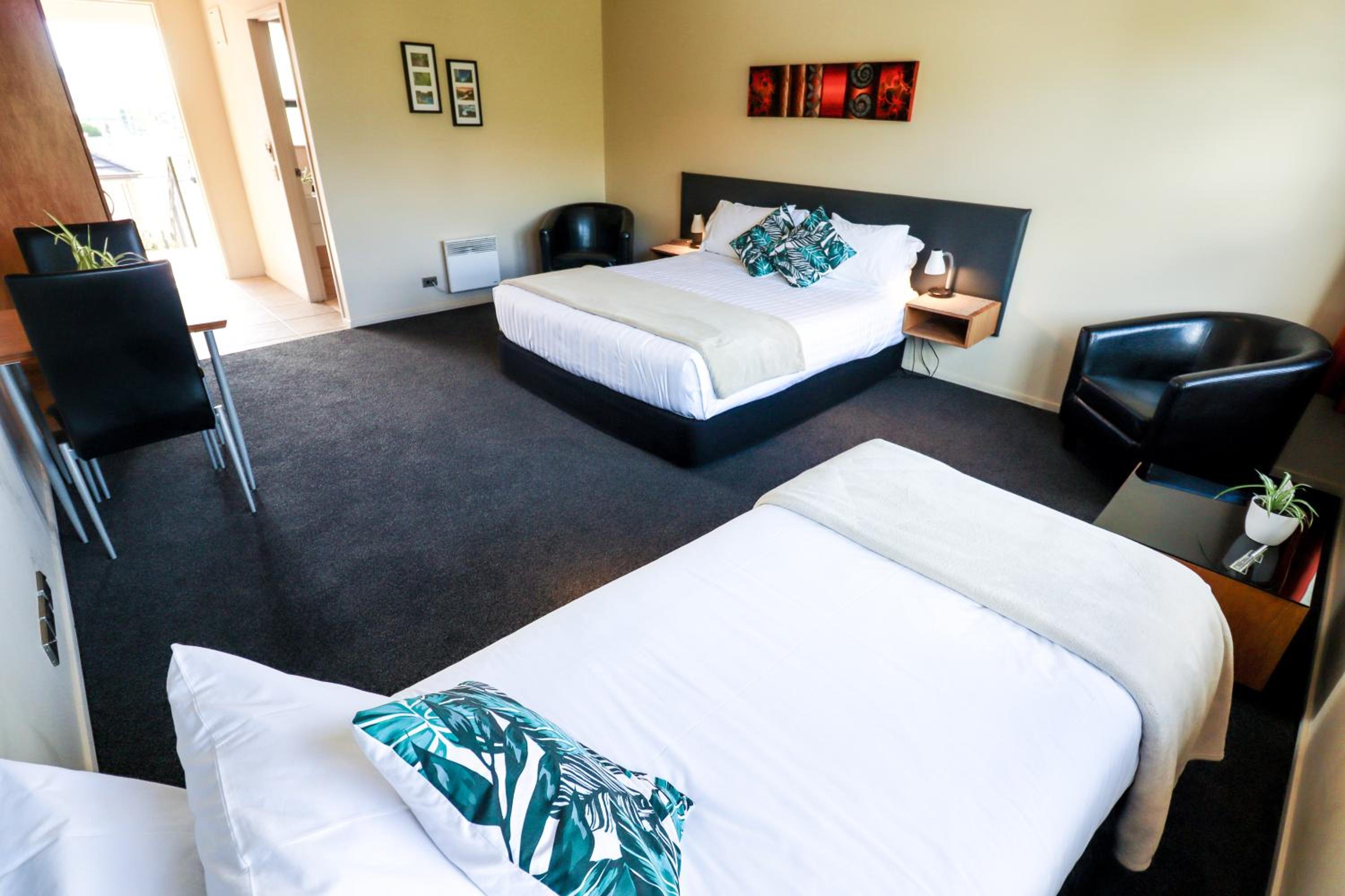 Coleraine Suites & Apartments