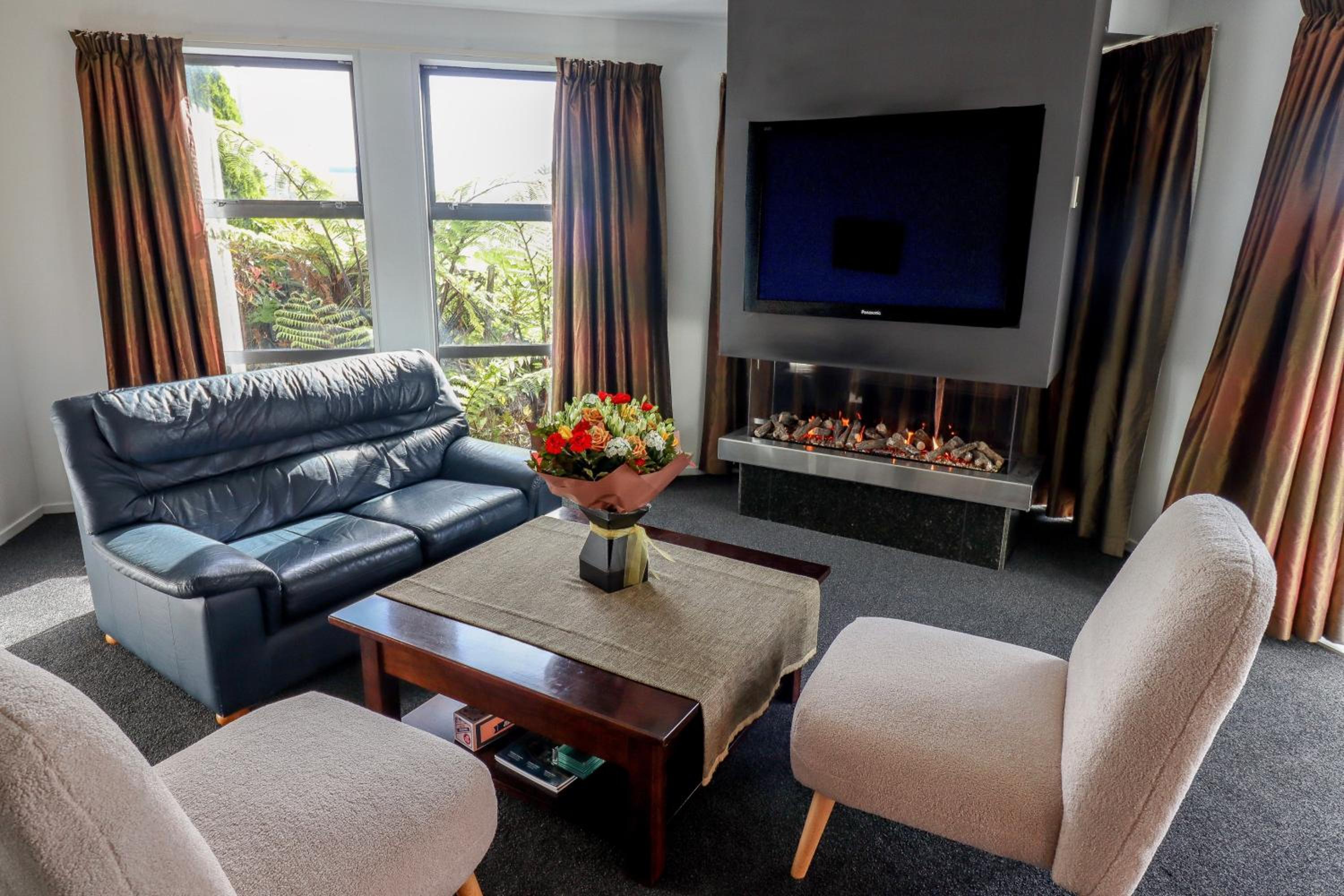 Coleraine Suites & Apartments