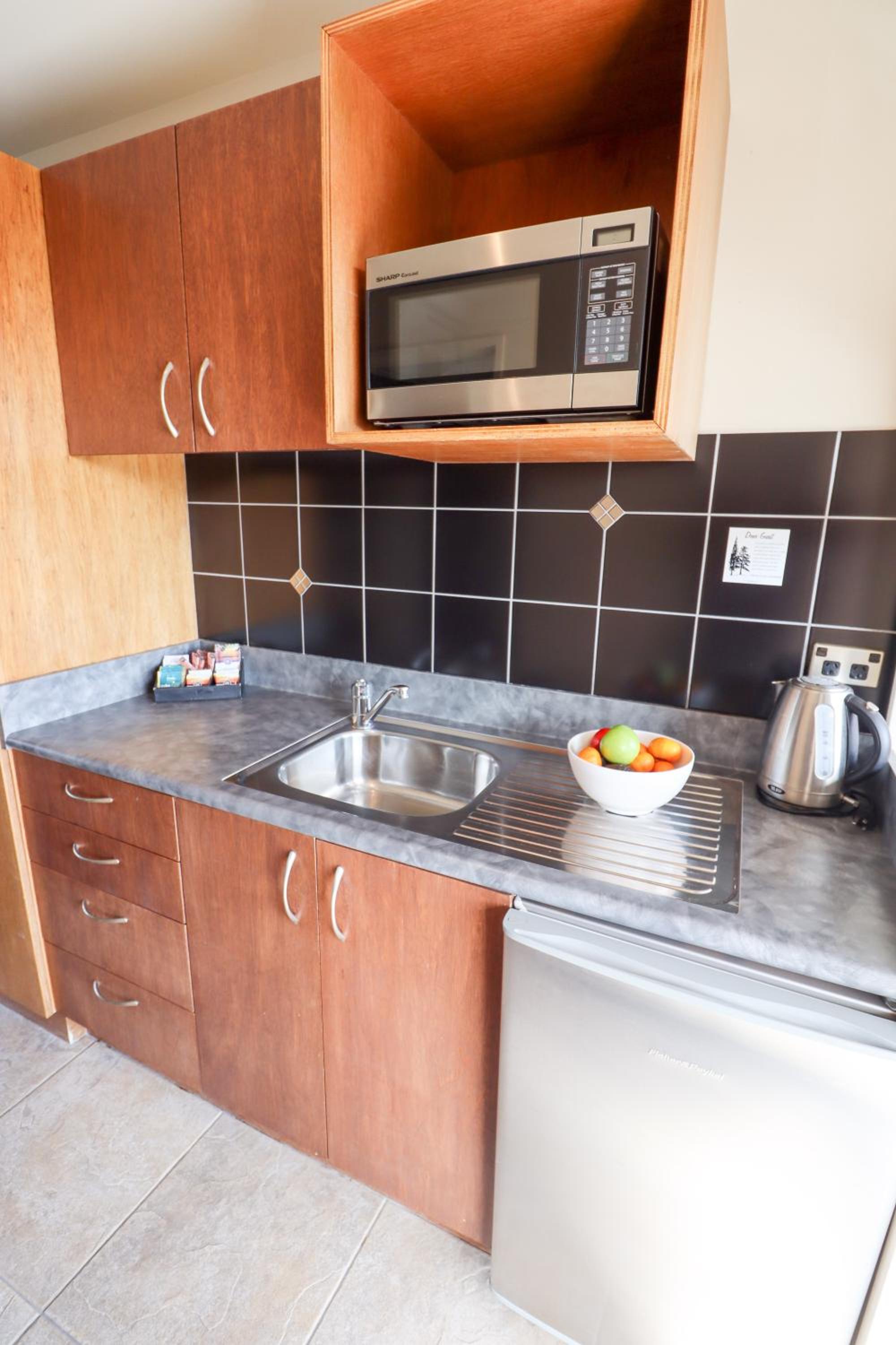 Coleraine Suites & Apartments
