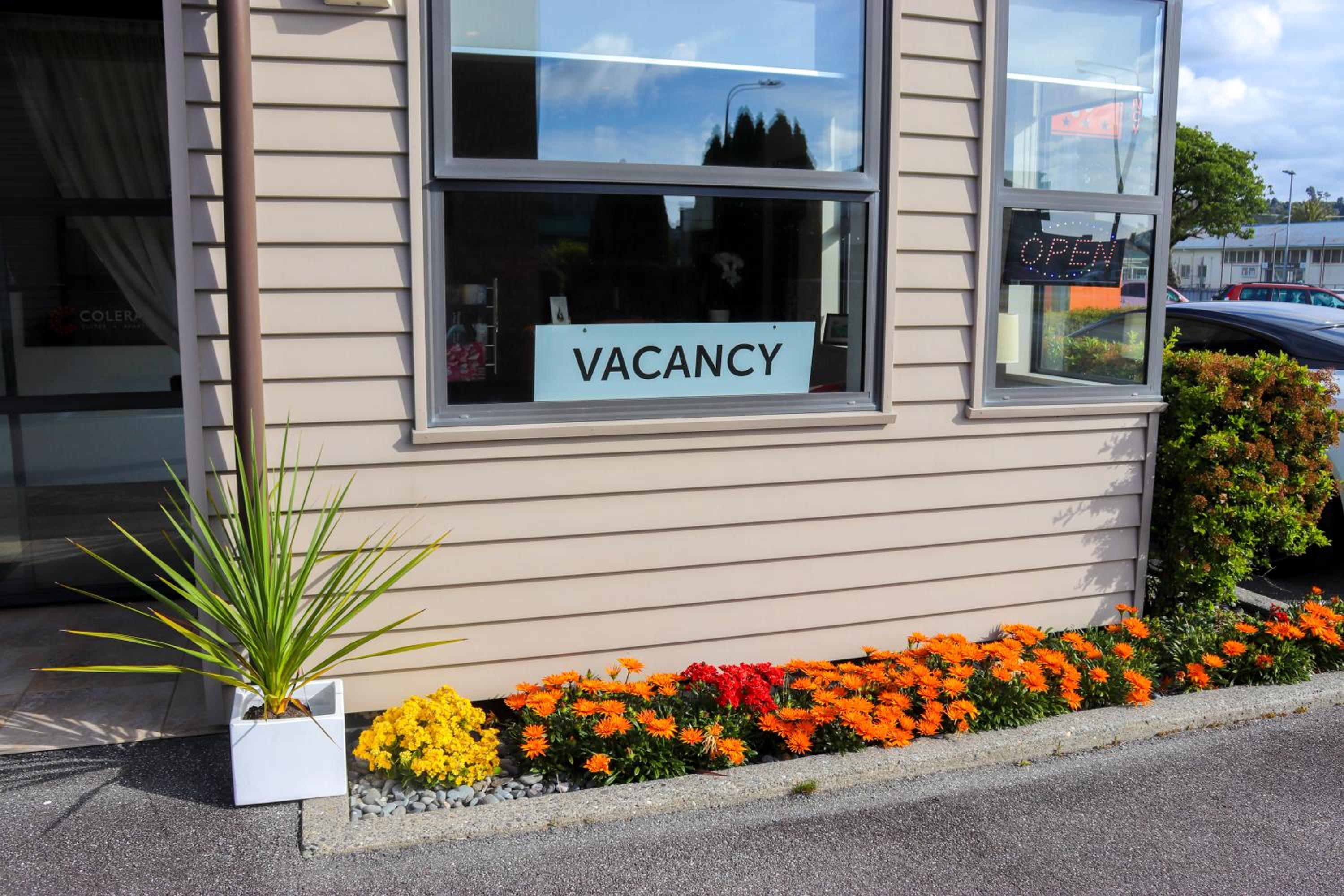 Coleraine Suites & Apartments