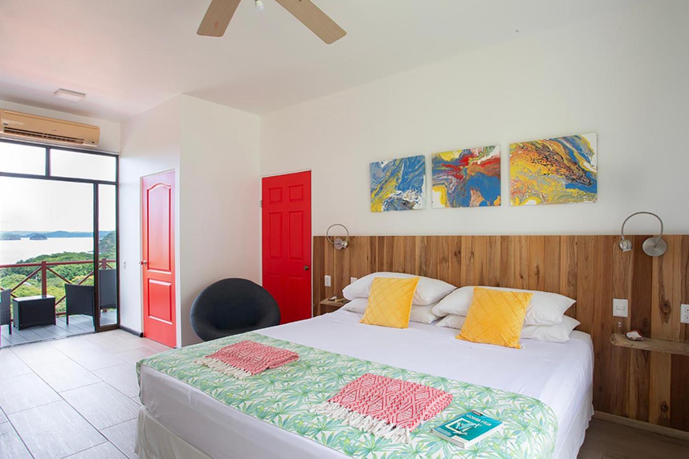 Pura Vista Hotel