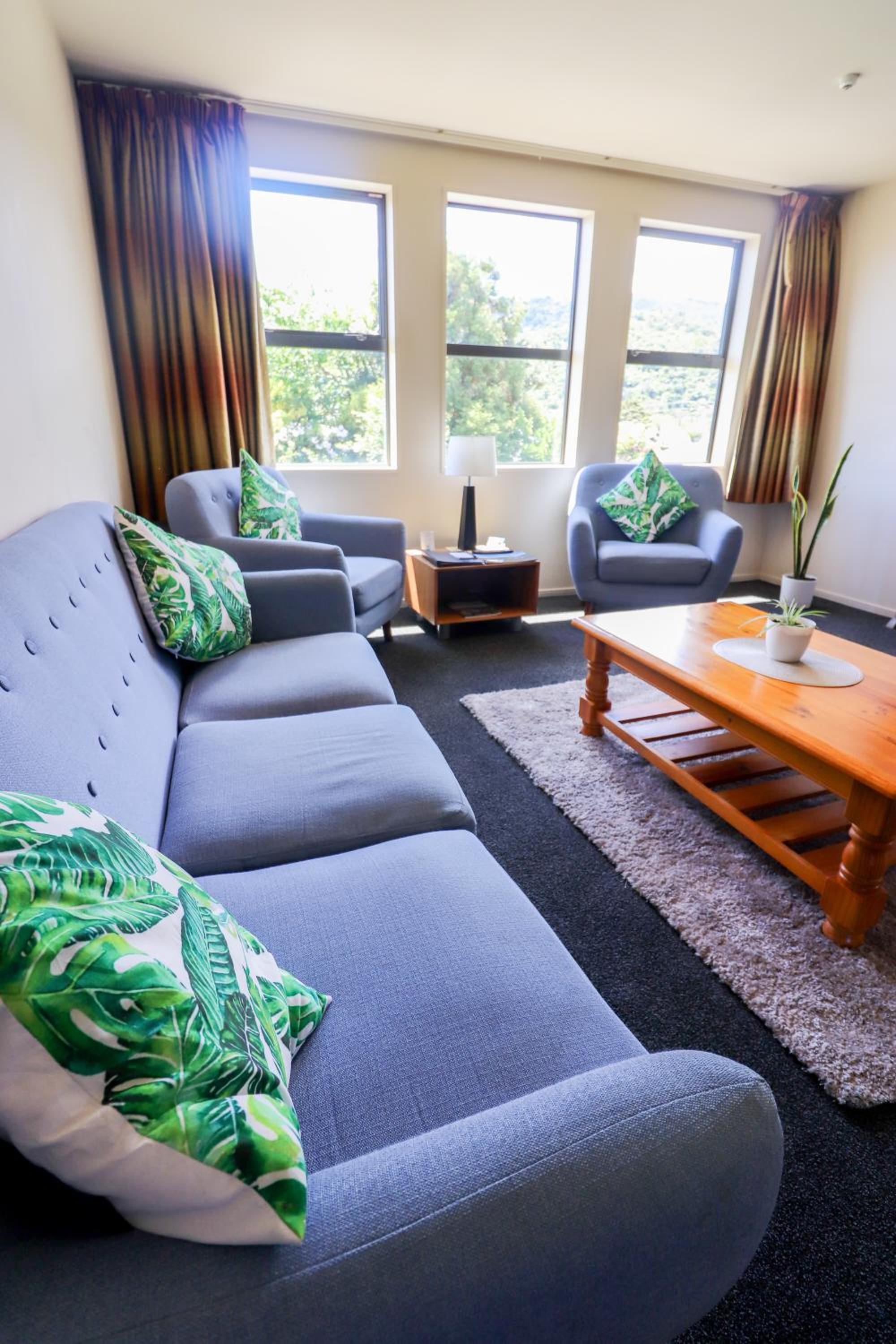 Coleraine Suites & Apartments