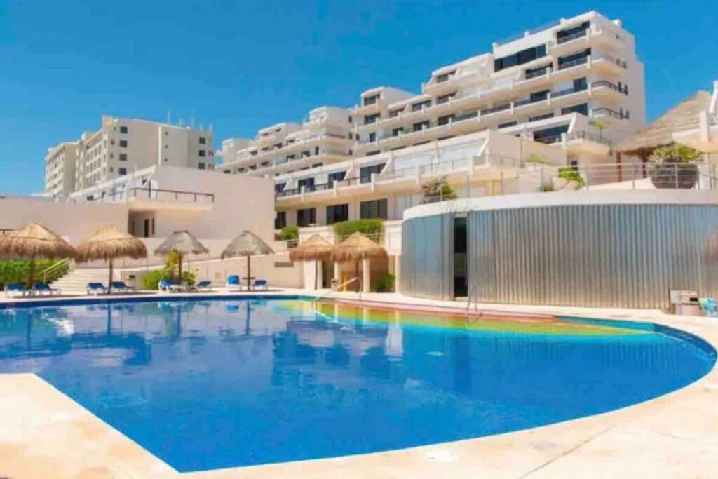 Amazing beachfront apartment
