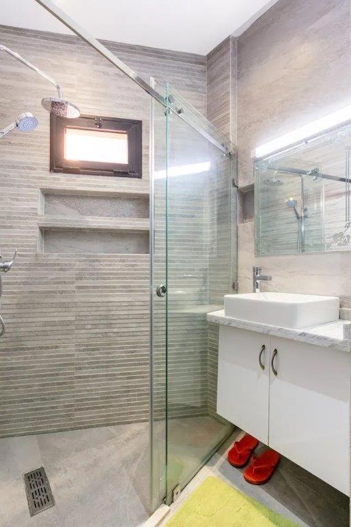 Modern 3-Bedroom apartment with Balcony-Central Gueliz Marrakech