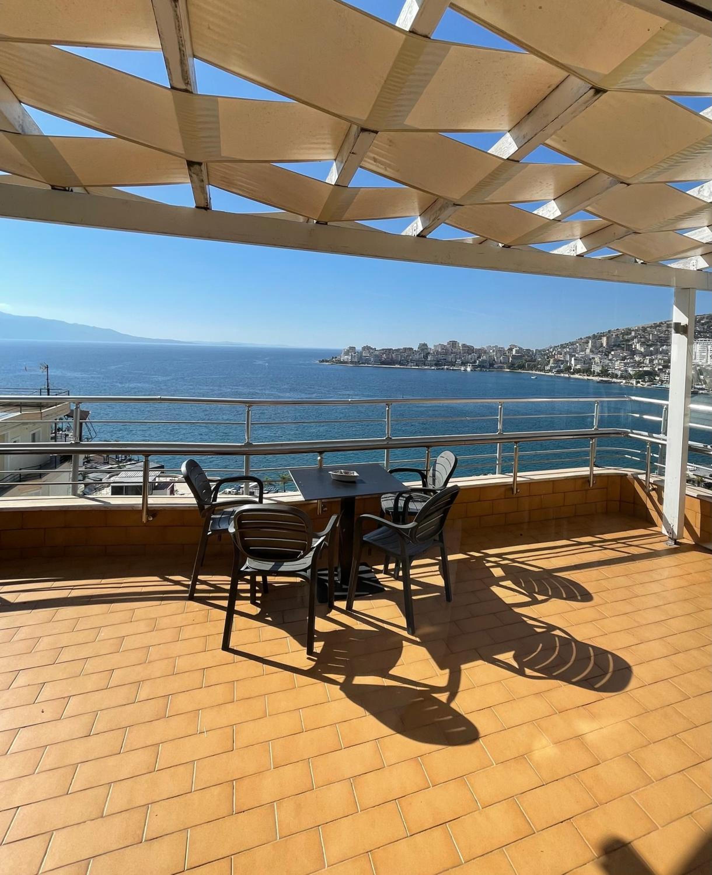 SeaView Golden Penthouse