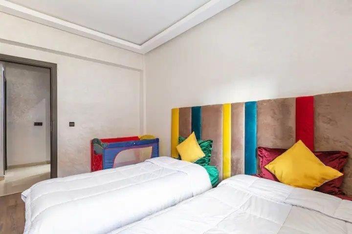 Modern 3-Bedroom apartment with Balcony-Central Gueliz Marrakech