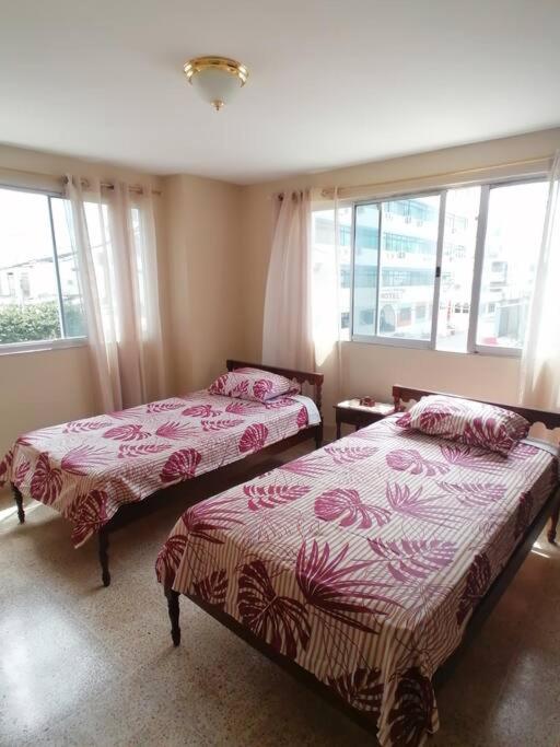 Moderno y remodelado departamento frente al mar