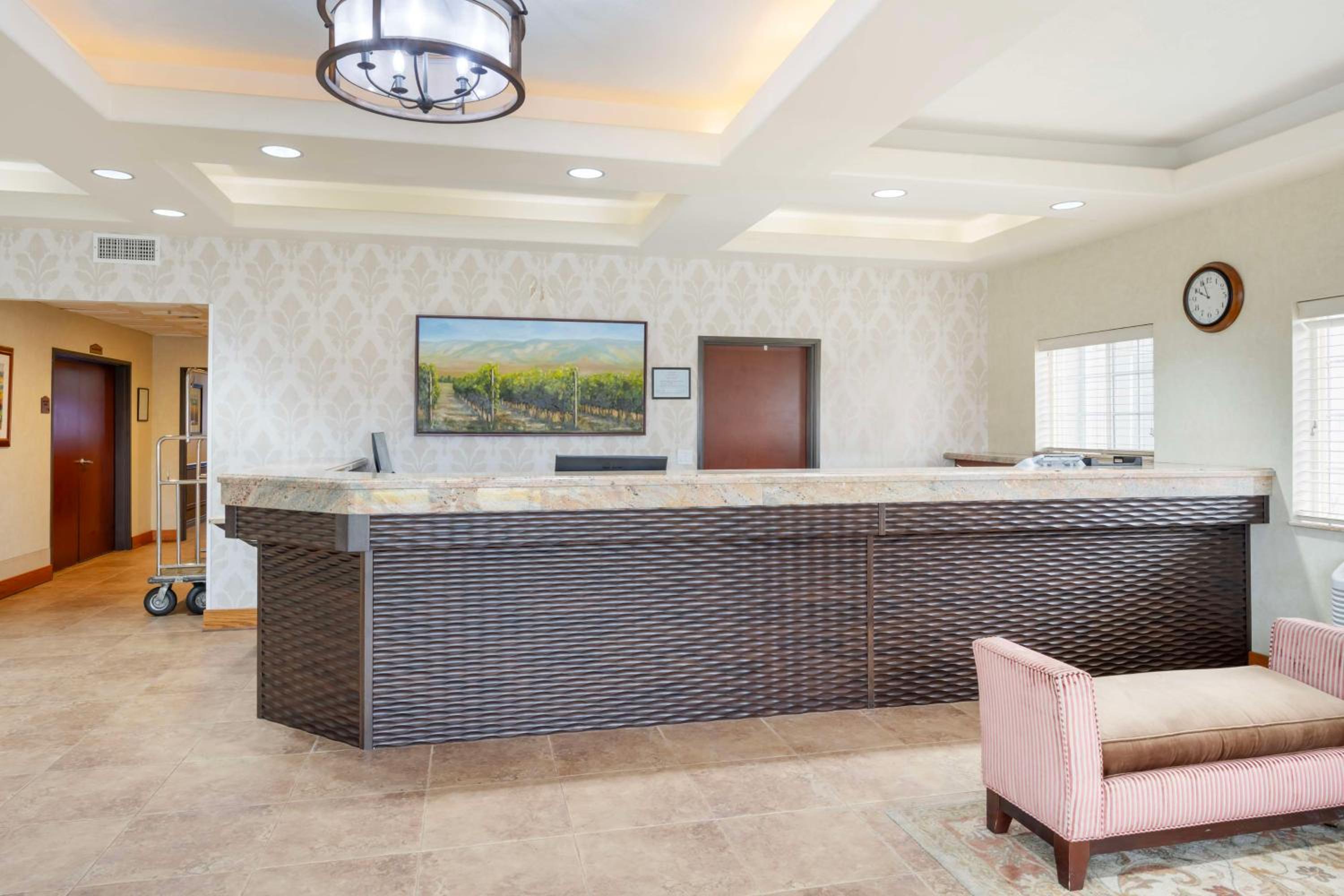 Walla Walla Vacations - Best Western PLUS Walla Walla Suites Inn - Property Image 12