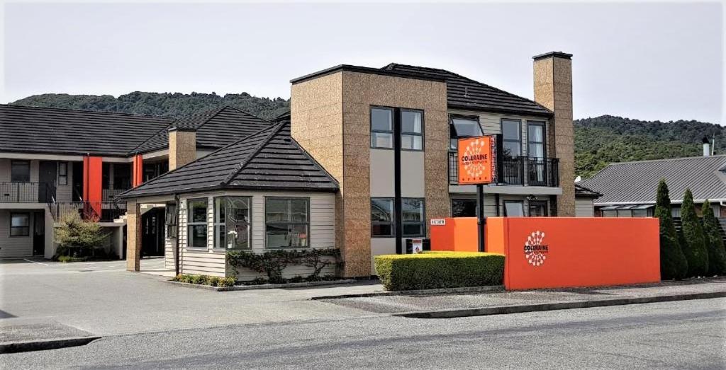 Coleraine Suites & Apartments