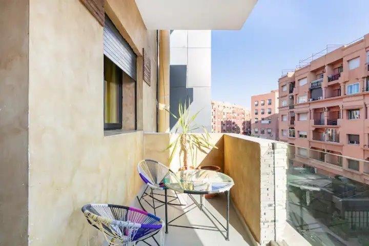 Modern 3-Bedroom apartment with Balcony-Central Gueliz Marrakech