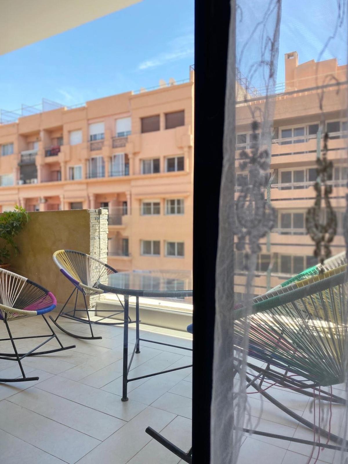 Modern 3-Bedroom apartment with Balcony-Central Gueliz Marrakech