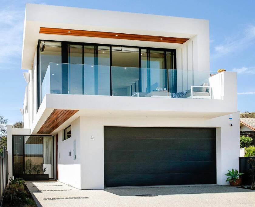 SUNSET CLIFFS luxury stay at Maslin Beach