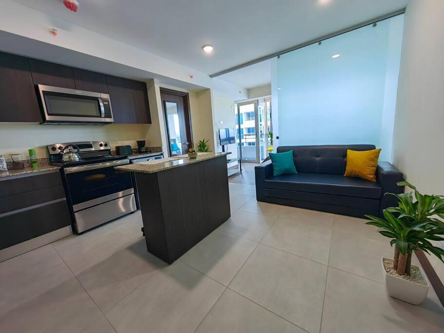 1505 Torre los Yoses Hermoso Apartamento en Barrio Escalante con Parqueo