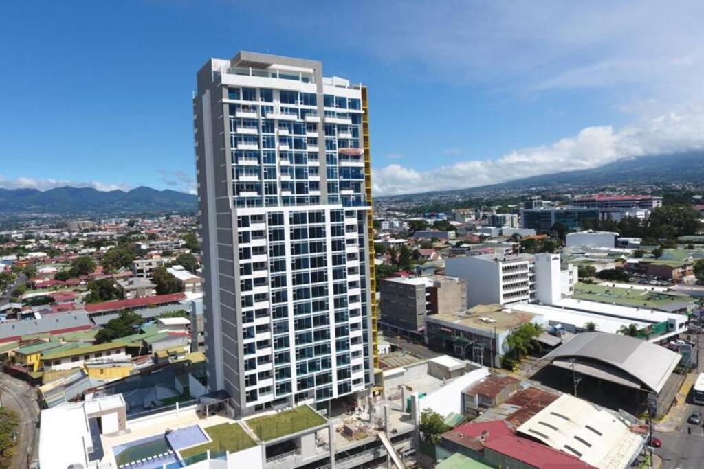 1505 Torre los Yoses Hermoso Apartamento en Barrio Escalante con Parqueo