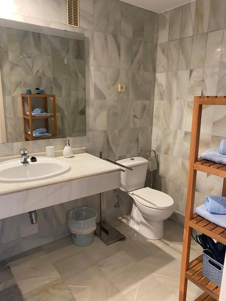 Ola Blanca Carihuela Apartamento