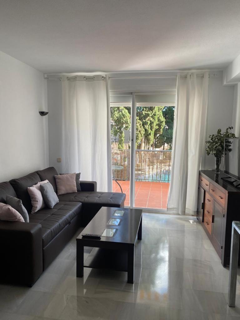 Ola Blanca Carihuela Apartamento