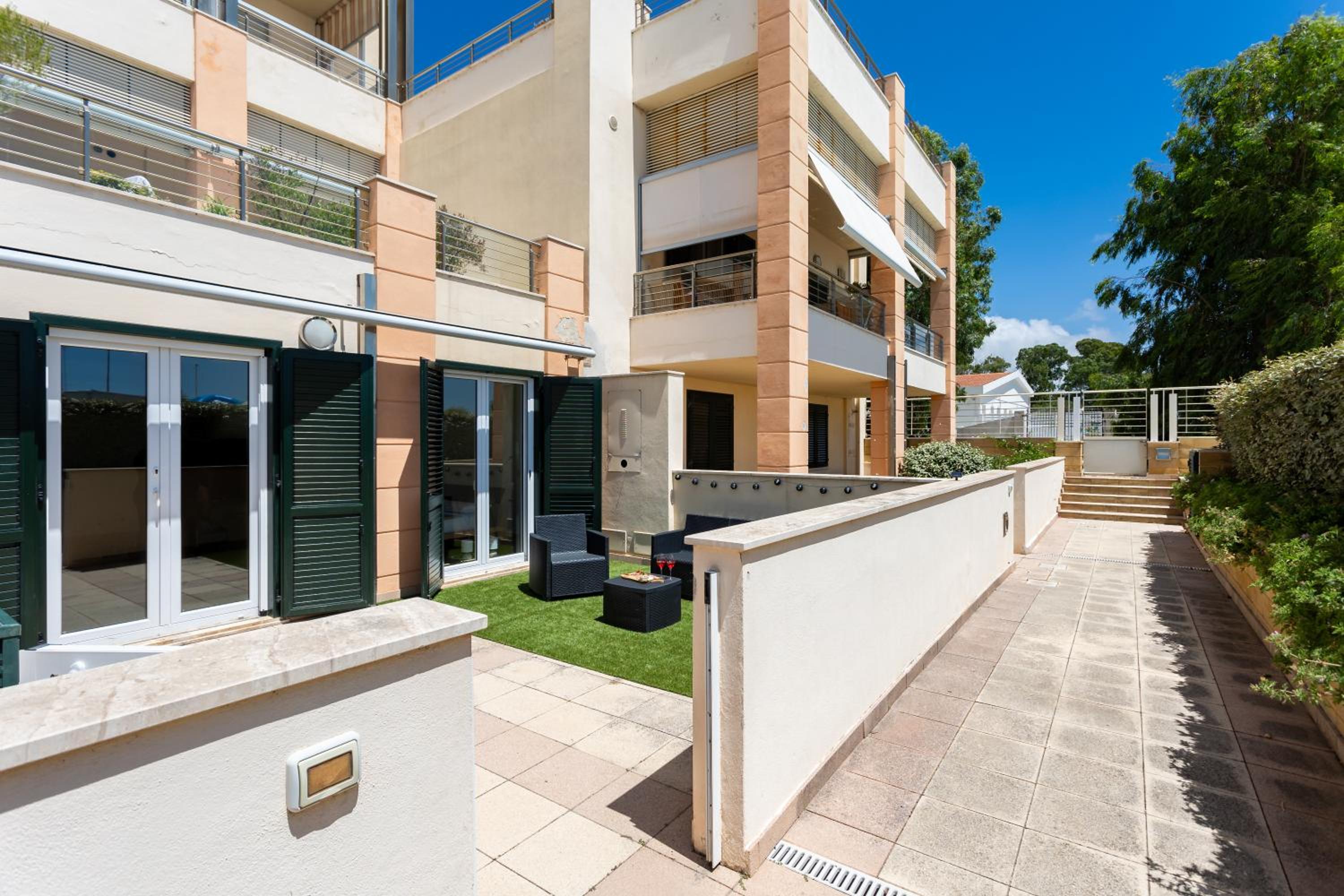 La Casa Del Sole - Appartamento con piscina frontemare a pochi minuti da Oristano