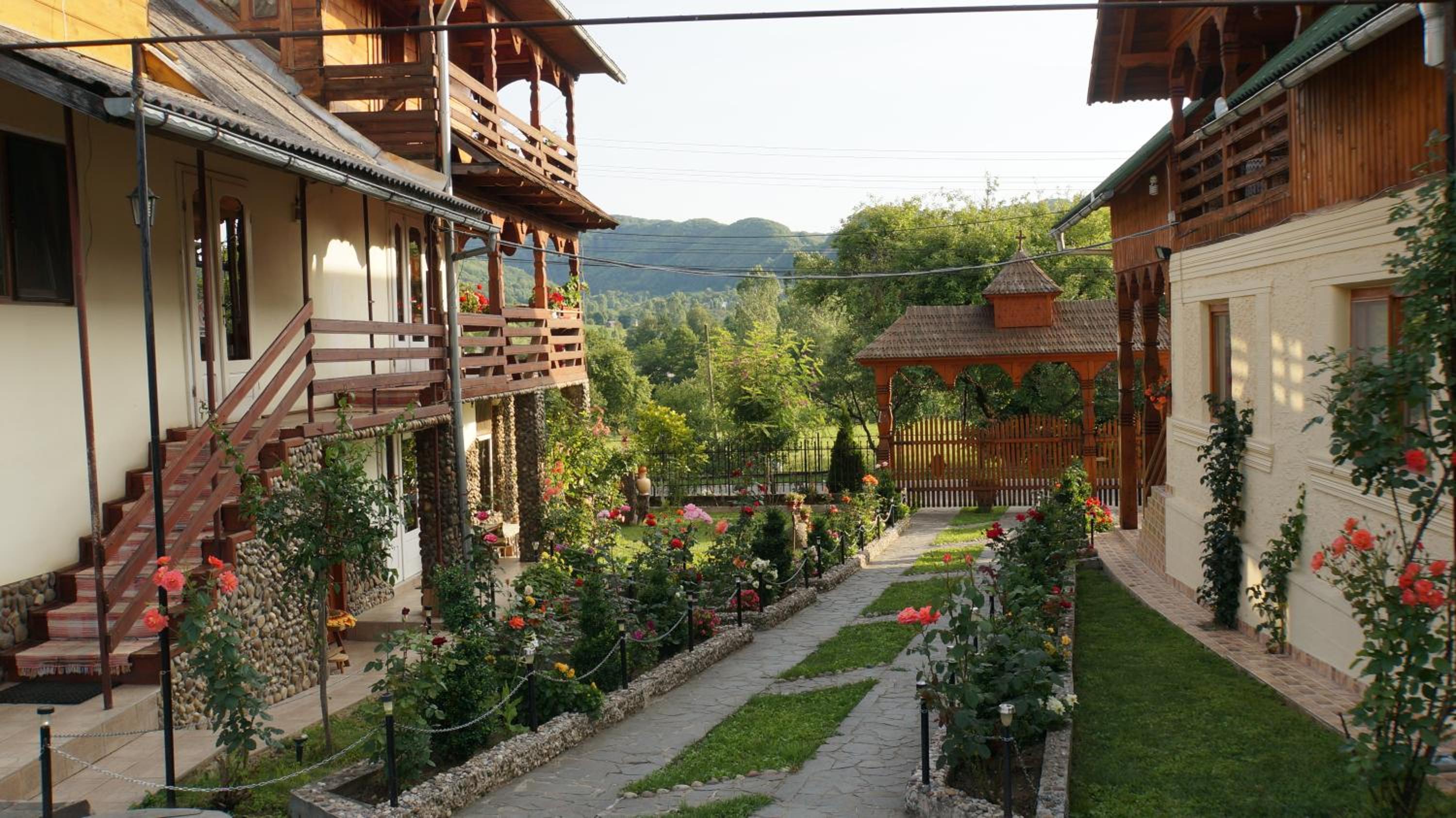 Pensiunea Maria view 3