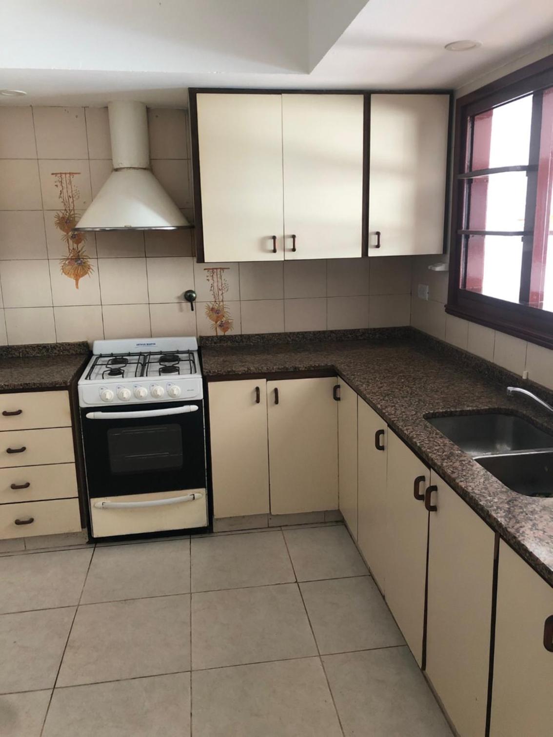 Casa con piscina, Mar del Plata, solo familias!