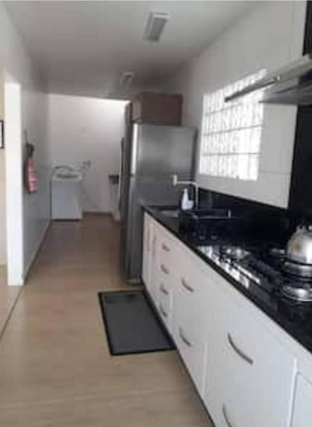 Casa com piscina Ingleses 0172