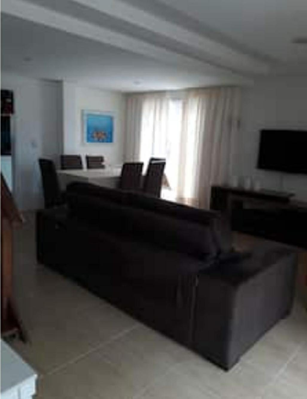 Casa com piscina Ingleses 0172