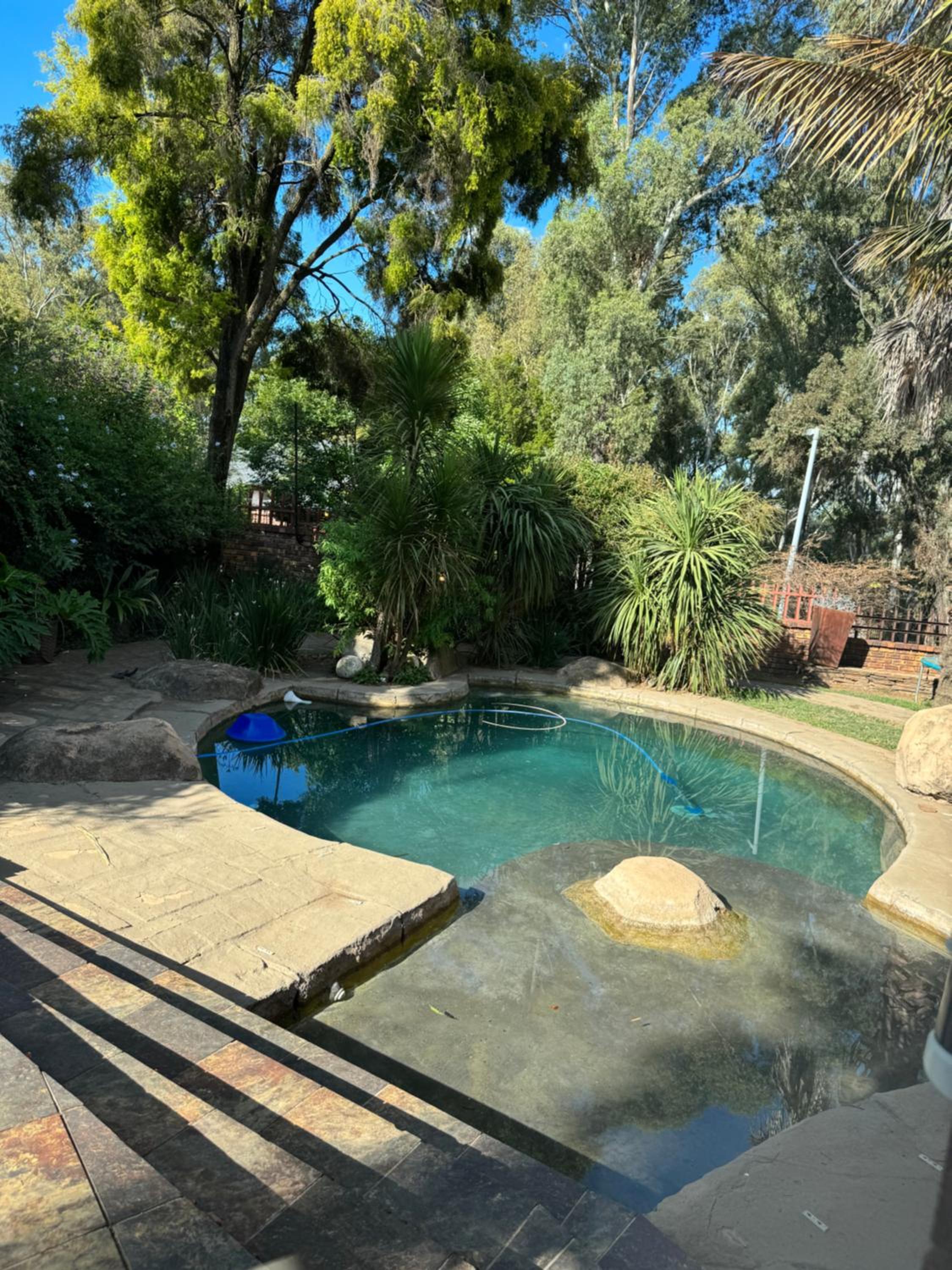 Johannesburg Vacations - Beautiful Sandton Family Home - Property Image 38