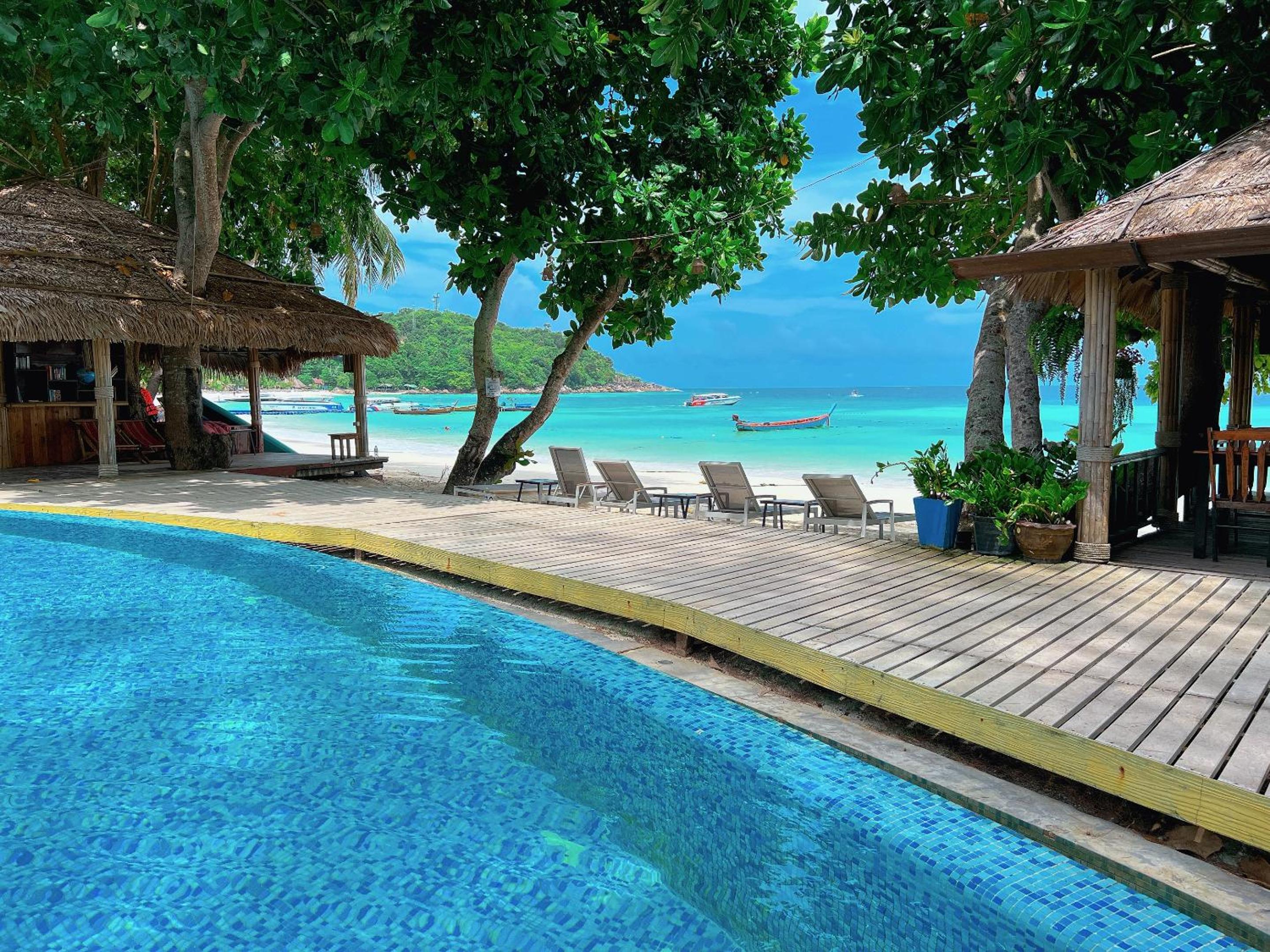 Dong Talay Lipe Beach Resort