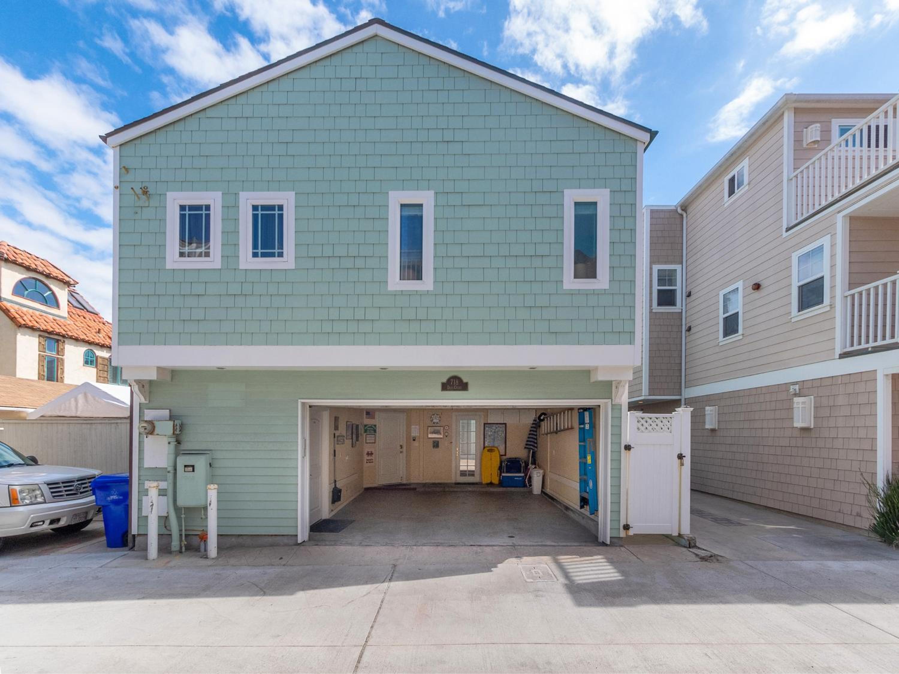 Stunning beach home - steps2sand, AC, Large Patio and Fast Wifi! view 5